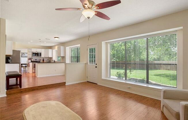 Spacious & Inviting 4/BR 2.5/BA Home with Big Backyard!