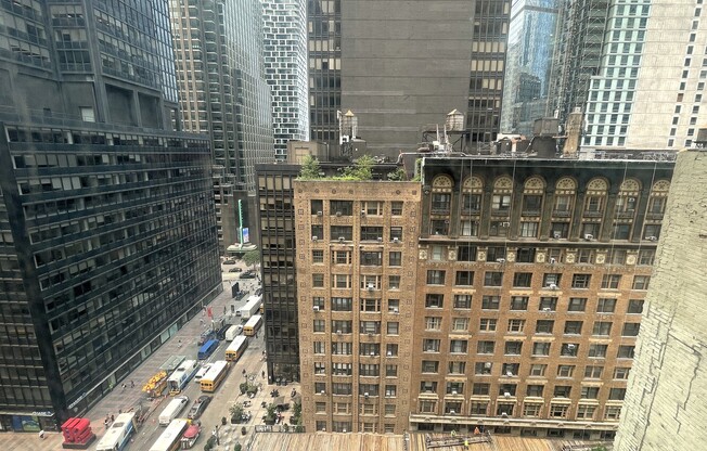 1 bed, 1 bath, 604 sqft, $4,000, Unit 15G