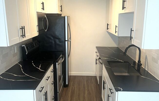 Star North Apartments