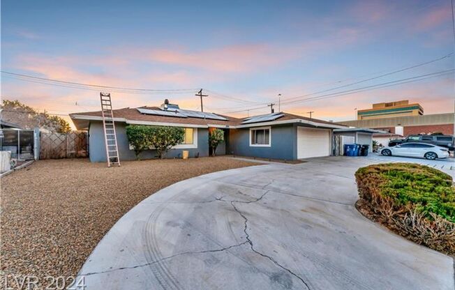 Single Story, Furnished Home