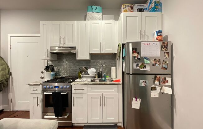 1 bed, 1 bath, $1,350, Unit Apt 19