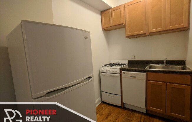 505 W Belmont Ave #