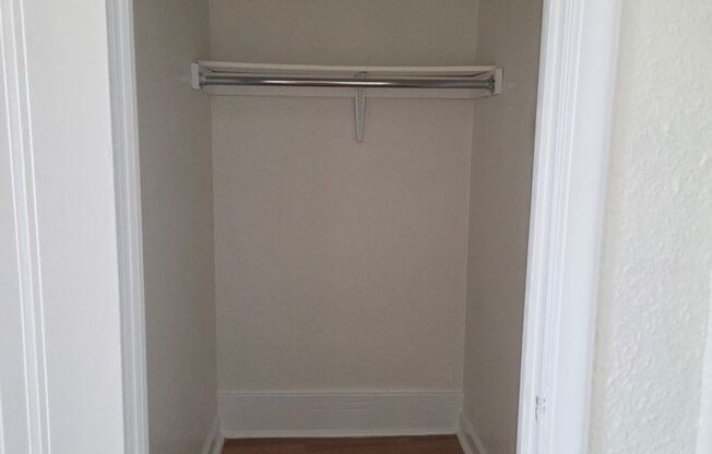 Studio, 1 bath, 280 sqft, $1,250, Unit 707