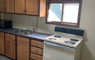 2 beds, 1 bath, $795