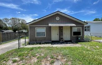1830 27 AVE N
