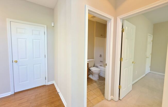 5 beds, 3 baths, $2,695