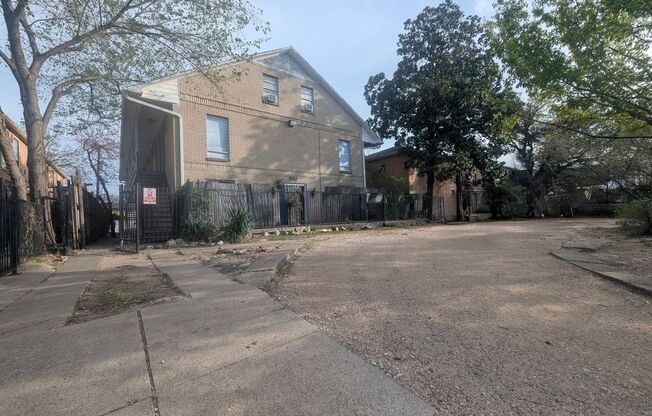 Bryan St. Apartments-All Bills Paid!