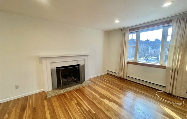 77 LOUISE RD