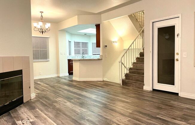 Its has that WOW Factor! Great Location and Spacious 3 Bedroom Available Early May!