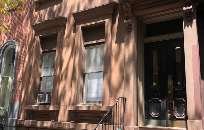 1719 Spruce