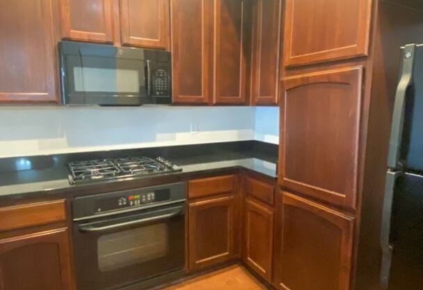 1 bed, 1 bath, $1,550