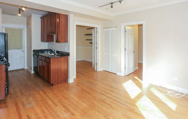 2 beds, 1 bath, 597 sqft, $2,950, Unit 630R-2S