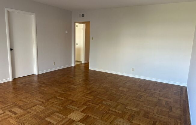 2454 - 2458 Chestnut Street