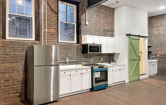 1 bed, 1 bath, 525 sqft, $1,475, Unit House