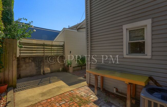 **Price reduction**Modern 2-Bedroom, 3-Bath Home with Elegant Finishes in the Heart of Pittsburgh