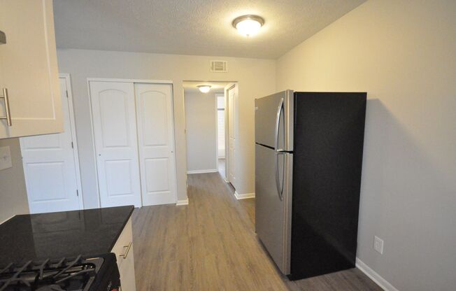 1 bed, 1 bath, $995, Unit 1304 A