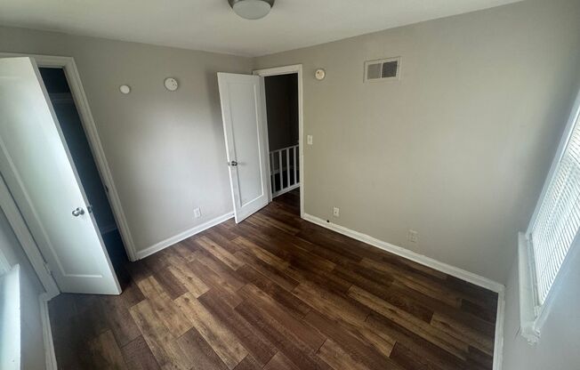 2 beds, 1 bath, 800 sqft, $800, Unit 809 E Arcadia Ave