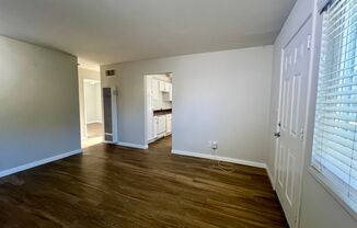 2 beds, 1 bath, $2,495, Unit 6081