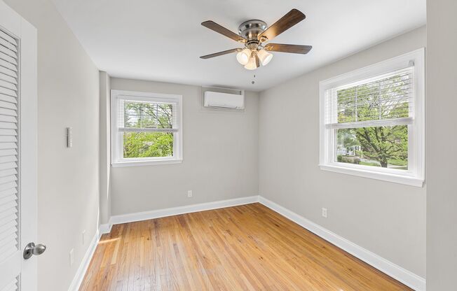 5 E GOLF CLUB LN