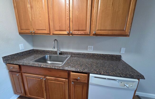 1 bed, 1 bath, 545 sqft, $749, Unit Unit 306