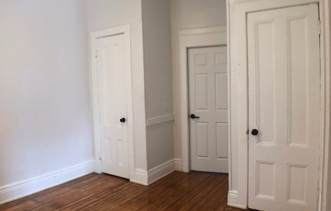 Studio, 1 bath, $700, Unit 371-4