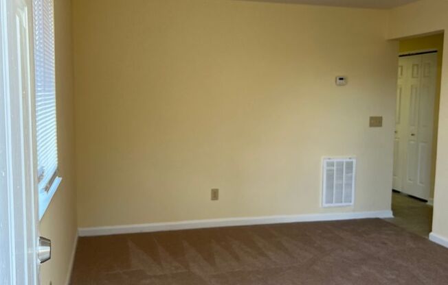 1 bed, 1 bath, 750 sqft, $1,275, Unit 626-1 B