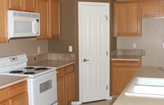 3 beds, 2 baths, $1,795