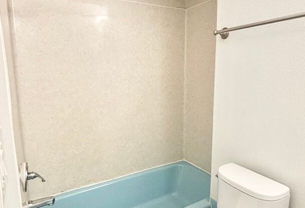 1 bed, 1 bath, 465 sqft, $1,325, Unit 310