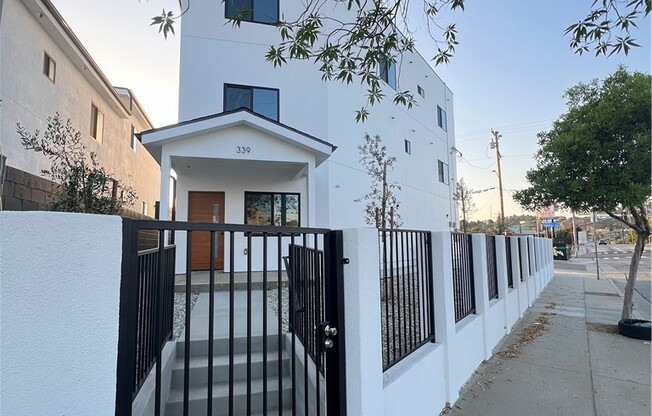 339 S EASTERN AVE