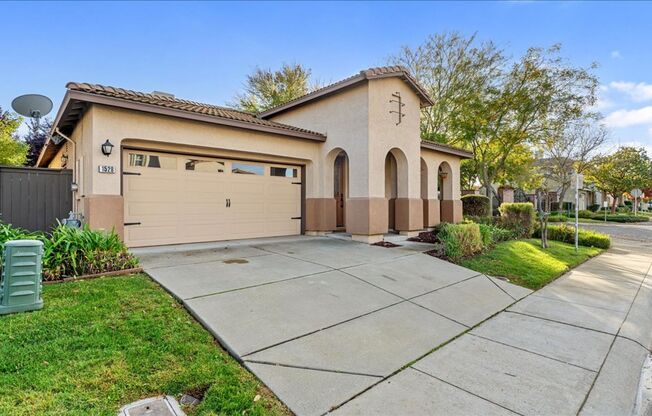 1528 Morning Glory Lane