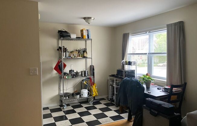 1004 Pleasant