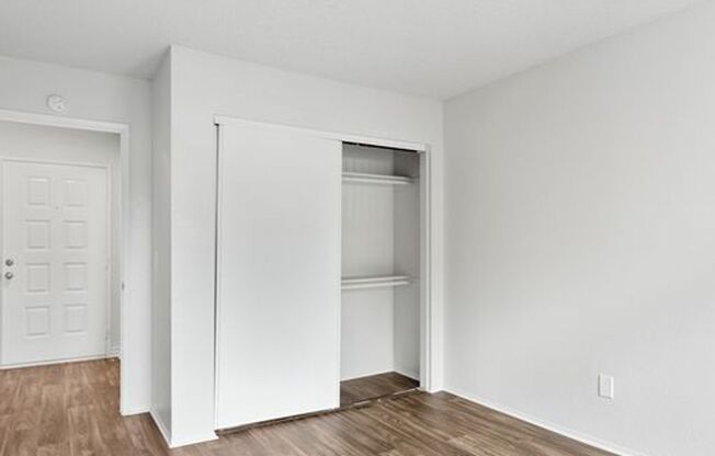 2 beds, 2 baths, 925 sqft, $2,575, Unit 218