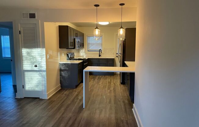 2 beds, 1 bath, 637 sqft, $1,500, Unit 212-C09