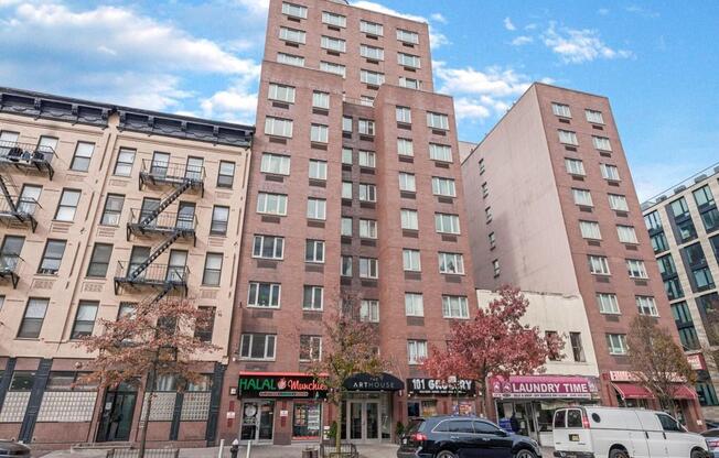 2 beds, 1 bath, 754 sqft, $3,400, Unit A2D