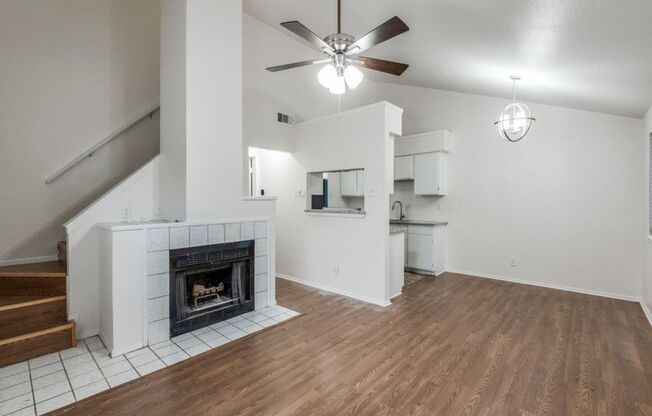Newly Renovated Two Bedroom Condo in Carrollton!