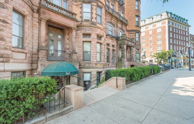 362 Commonwealth Ave