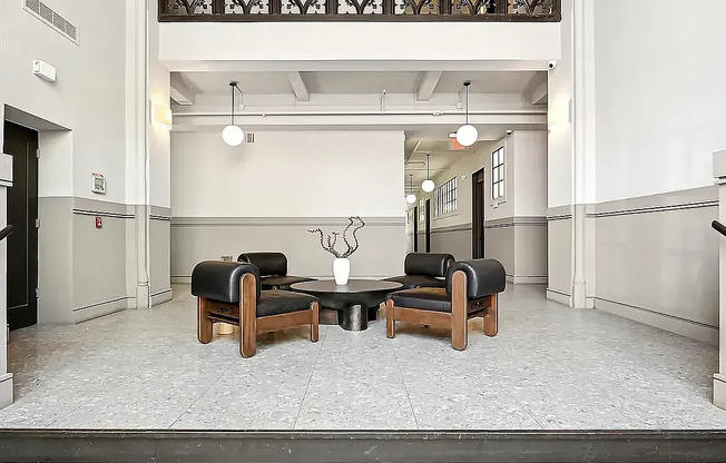 1 bed, 1 bath, $3,350, Unit 417