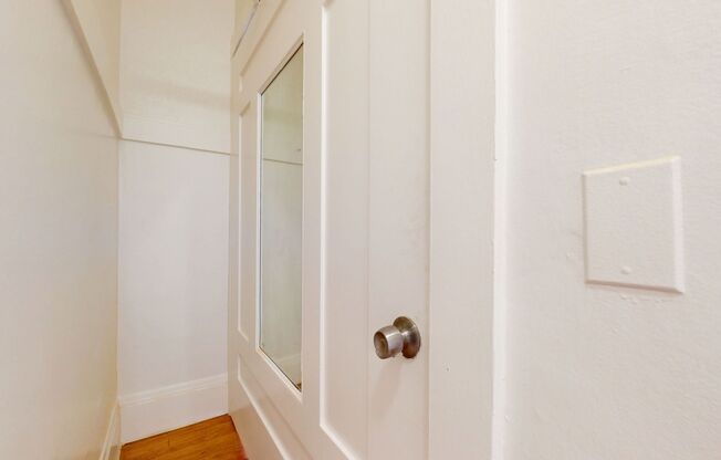 Studio, 1 bath, 373 sqft, $1,600, Unit 328