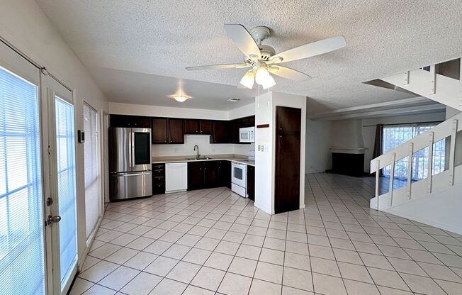 3 BEDROOM 2.5 BATH TOWNHOME