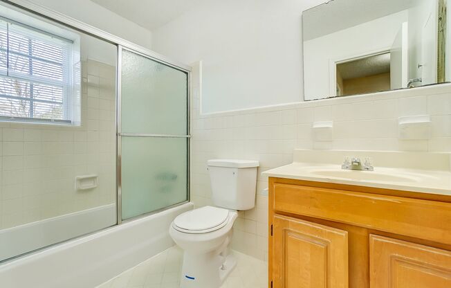 2 beds, 1.5 baths, 945 sqft, $1,160, Unit 2703-08