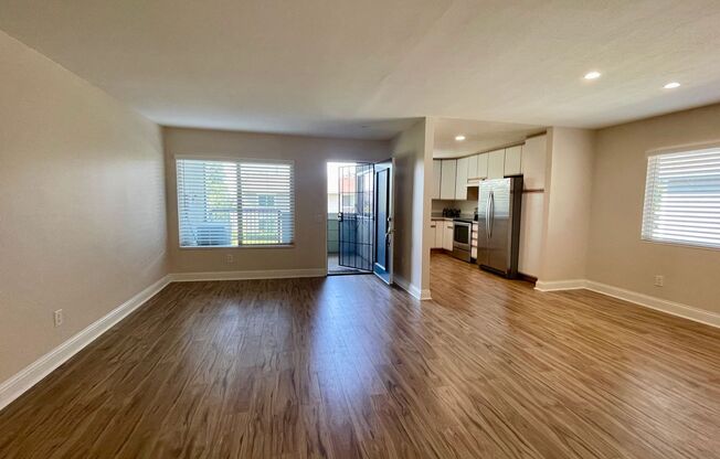 Gorgeous 2bdrm 2 bath home in Anaheim.