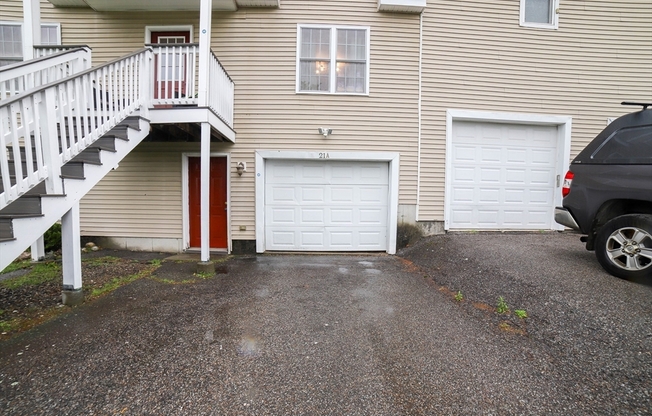 21 EATON AVE