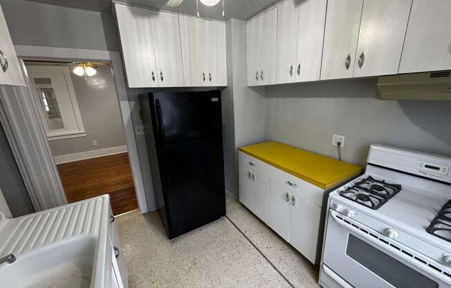 1 bed, 1 bath, 900 sqft, $725, Unit 1515  #1