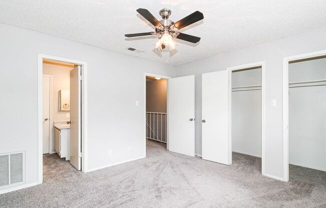 a pattern of polka dots on a green background