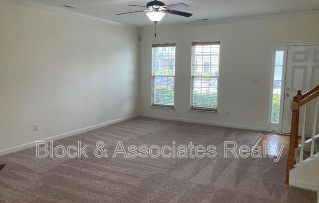 8346 GLENWOOD SPG CT