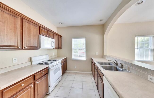 Spacious home in amazing East Austin location - 2809 E. 22nd St #A