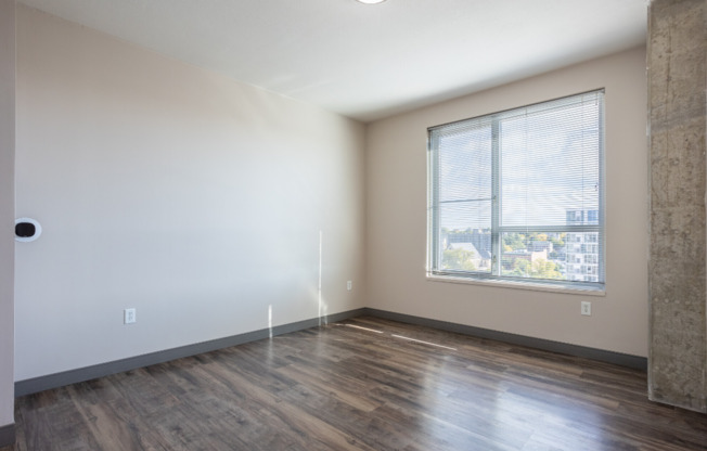 2 beds, 2 baths, 1,009 sqft, $2,025, Unit 705