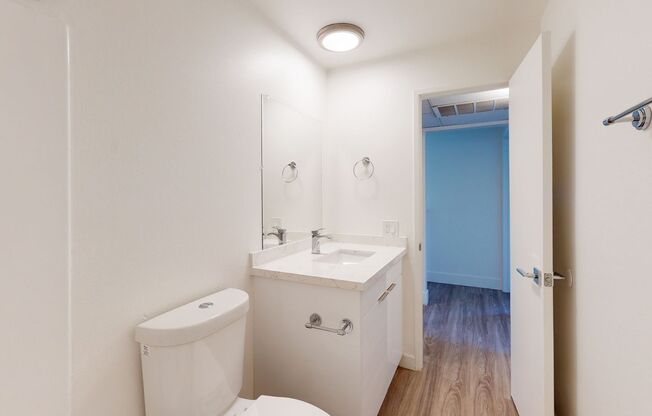 2 beds, 1 bath, 720 sqft, $2,325, Unit 213C