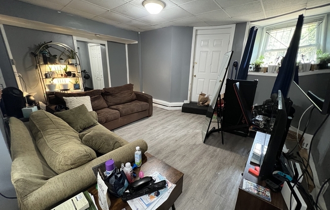 1064 Beacon St Apt B
