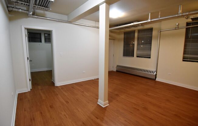 1 bed, 1 bath, 575 sqft, $2,000, Unit GR 712-BS